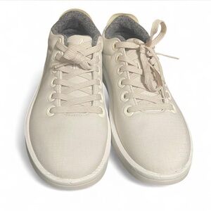 NEW Allbirds women’s Sneakers